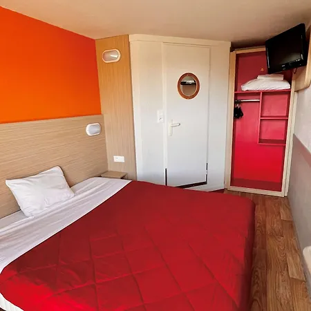 Hotel Premiere Classe Saint Quentin En Yvelines - Elancourt