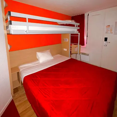Premiere Classe St Quentin En Yvelines Elancourt * 特拉普