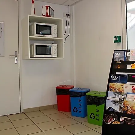 Hotel Premiere Classe St Quentin En Yvelines Elancourt *